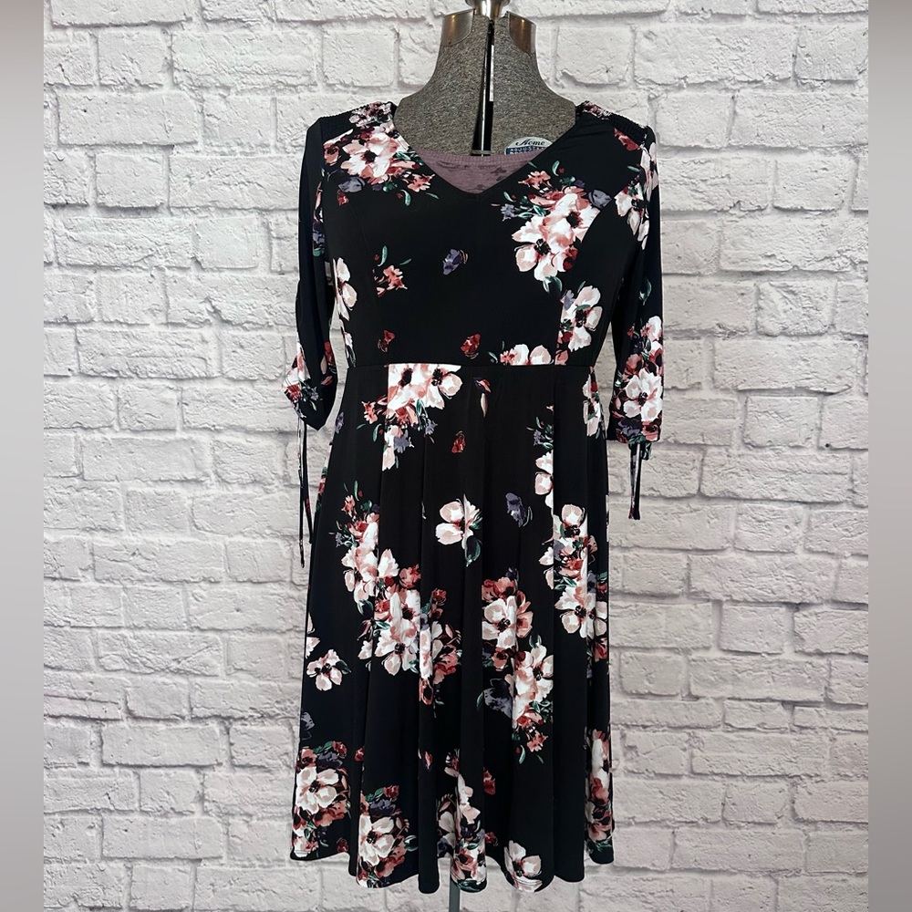 NEW Torrid Floral Studio Knit Dress